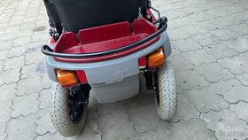 Predám elektrický invalidný vozík Optimus Meyra nemeckej Vyr - 8