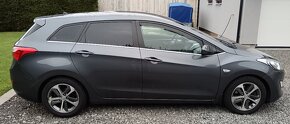 Hyundai i30 CW 1.6i CRDi VGT Family - 8