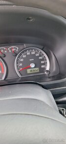 Suzuki Jimny 1.5DCI - 8