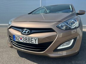 Predám Hyundai i30 combi 1.6 benzín 88kW - 8