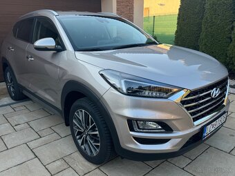 Hyundai Tucson 1.6 Gdi STYLE - 8