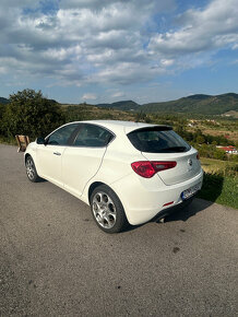 Predám Alfa Romeo Giulietta 1.4 T-Jet 88 kW, 12/2012 - 8