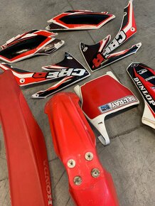 Plasty Honda + sedlo crf 250 2011 - 8