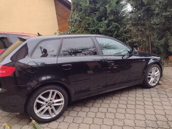 AUDI A3 SPORTBACK 2.0 TDI CR S LINE ROK VÝROBY 2009 - 8