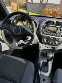 Toyota RAV4 4x4 Benzín Automat - 8