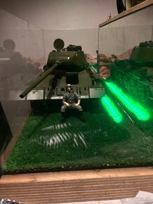 predám tank T-34 1:16 celo kovový - 8