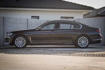 BMW Rad 7 750Li xDrive A/T - 8