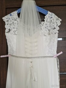 Tehotenské svadobné šaty so závojom - 8