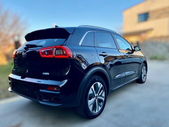 Kia eNiro 2019 64kWh Executive Line odpočet DPH - 8