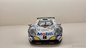 1:18 PORSCHE 911 GT1 No.25 - 8