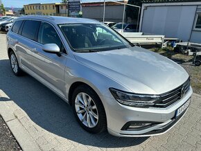 Volkswagen Passat Variant 2.0 TDI EVO Business DSG - 8