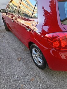 PREDÁM TOYOTA AURIS 1,33 74KWBENZIN R2009 KÚP. NA SLOVENSKU - 8