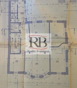 Administratívny celok v krásnej historickej budove, 165,7 m2 - 8