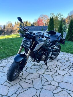 Honda CB650R 2022 35kW 3475km +2x prilba +1x tankvak - 8