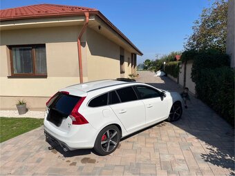 Volvo v60 D4 R Design 140kw - 8