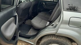 Toyota RAV4 2.0 benzin 4x4 110 kw 11/2003 - 8