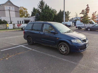 rodinné auto Mazda MPV - 8