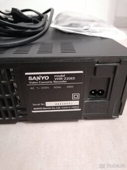 Video rekordér Sanyo a 120  x videokazeta, VHS kazeta - 8