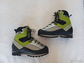 SCARPA goretex turisticke topanky VIBRAM velkost 39,5 - 8