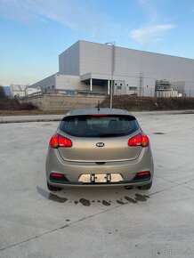 KIA Ceed - 8