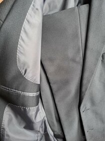 Pánske obleky, tmavomodrej a sivej farby, veľk. 50 - 8