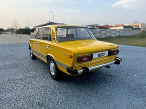 LADA  zberatelsky model v mierke 1:18 a 1:24. - 8