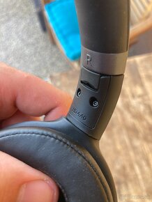 Bezdrátová sluchátka Sennheiser HD 4.40 BT - 8