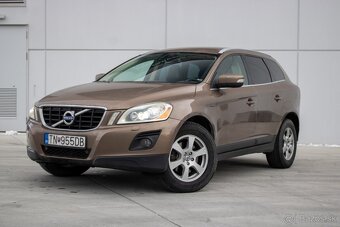 Volvo XC60 D5 (151kW) AWD Momentum Geartronic - 8