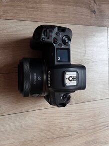 Canon EOS R - 8