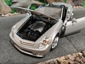 Prodám model 1:18 Cadillac XLR - 8