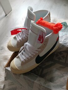 Off-White x Nike Blazer Mid 'The Ten' - 8