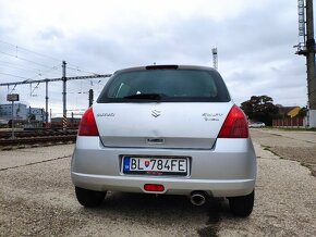 Suzuki Swift 1.3 - 8