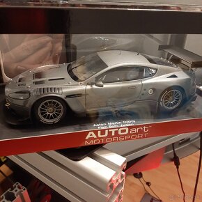 1:18 Autoart Civilne modely - 8