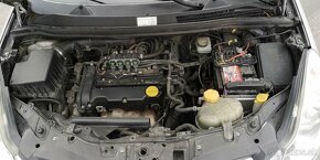 Opel corsa 1,2 benzin/plyn , pokazeny motor - 8