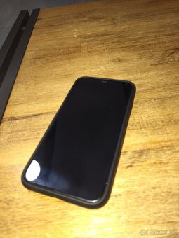 Znížená cena Iphone 11, 128 gb - 8