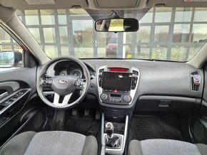 Predám Kia cedd Combi 1.6 CRDI 85kw Faclieft M6 r.v.2012 - 8