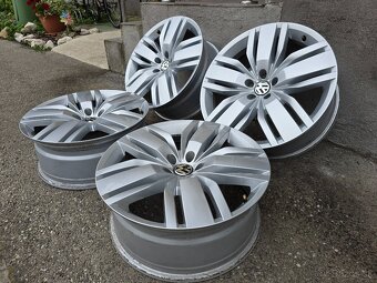 Disky VW Touareg 5x112 r20 top stav - 8