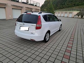 HYUNDAI i30 CW  1,6 CRDI, 66.KW, R.V.2010, STK A EK 2026 - 8