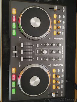 Numark MIXTRACK PRO - 8