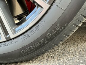 Predám nové gumy na BMW X5 - 275/45r20 a 305/40r20 - 8