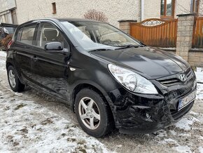 Hyundai i20 1.2 benzin 2011 PLNE POJAZDNÉ - 8