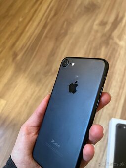 iPhone 7 32gb - 8