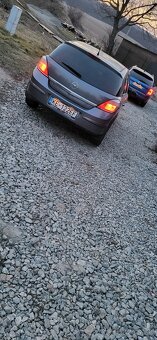 Predam opel astra h 1.4 - 8