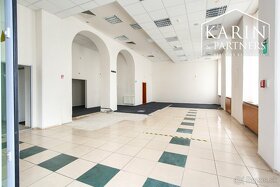 Viacúčelová 960m2 historická budova Šahy centrum - 8