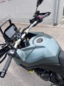 Suzuki Vstrom 800 DE - 8