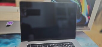 Apple Macbook pro 16 2019 - 8