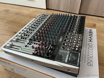 Behringer XENYX QX2222 USB Analógový mixpult - 8