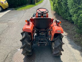 Japonský malotraktor Kubota ZB1402-M , 14Hp, 4x4 - 8