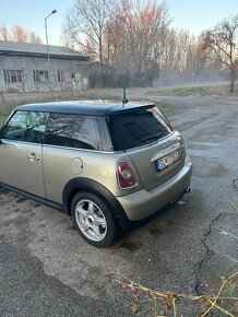 Mini Cooper R56 1,6 D 80kw  2010 - 8