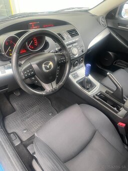 Mazda 3 - 8